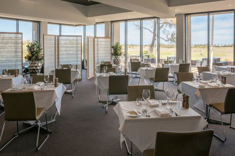 Peppers Moonah Links Resort - Sunshine Coast Tourism 1