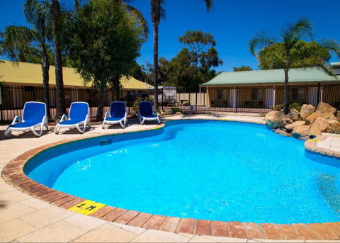 Pinjarra Motel - Sunshine Coast Tourism 0