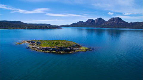 Picnic Island - Sunshine Coast Tourism 1