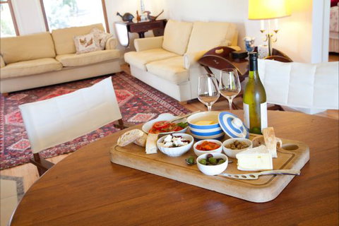 Sanctuary@Waratah - Sunshine Coast Tourism 4