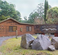 Snow Valley Lodge - Sunshine Coast Tourism
