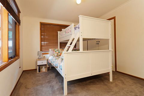 Snow Valley Lodge - Sunshine Coast Tourism 6