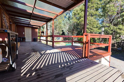 Snow Valley Lodge - Sunshine Coast Tourism 7