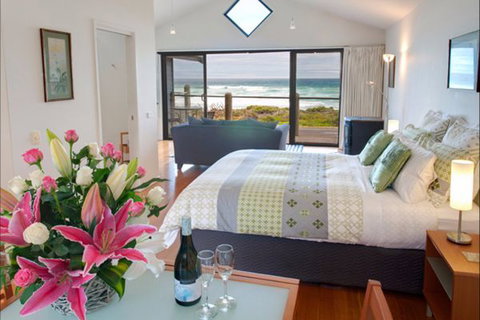 Stephanie's At Onion Bay - Holiday Sunshine Coast 1