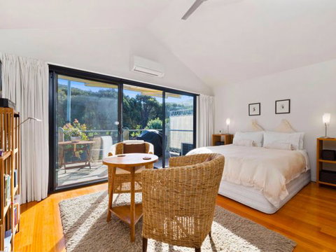 Stephanie's At Onion Bay - Holiday Sunshine Coast 5