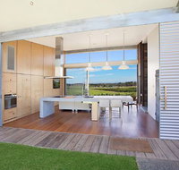 The Longhouse Pokolbin - Holiday Sunshine Coast