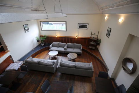 The Nook Backpackers - Sunshine Coast Tourism 0