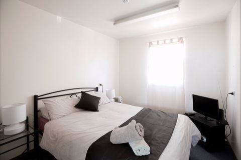 The Nook Backpackers - Sunshine Coast Tourism 1