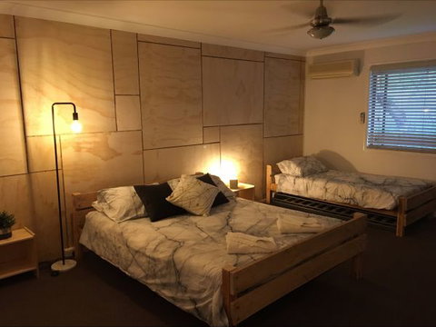 The Grove On Russell - Sunshine Coast Tourism 1