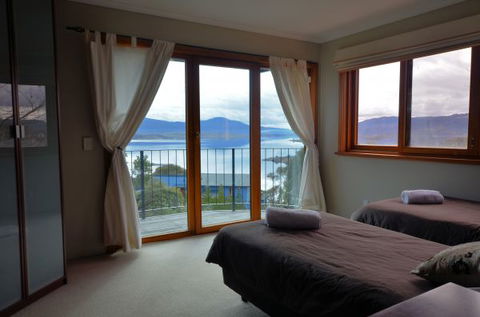 The Point Jindabyne - Holiday Sunshine Coast 2
