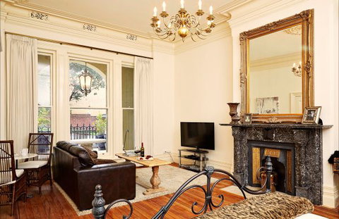 The Suites, Villa Belgravia - Sunshine Coast Tourism 4