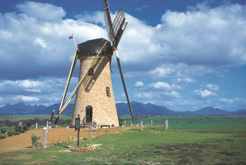 The Lily Stirling Range - Sunshine Coast Tourism 0