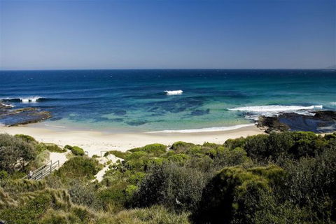 Ulladulla Headland Holiday Park - Sunshine Coast Tourism 1
