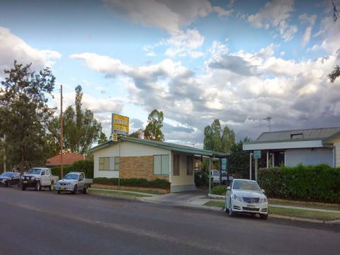 Wee Waa Motel - Sunshine Coast Tourism 0