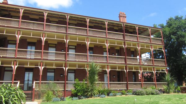 Alphington VIC Holiday Sunshine Coast