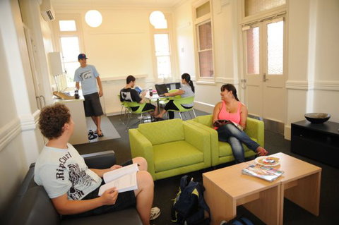 Yarra House - Sunshine Coast Tourism 5