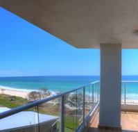 Pacific Surf - Sunshine Coast Tourism