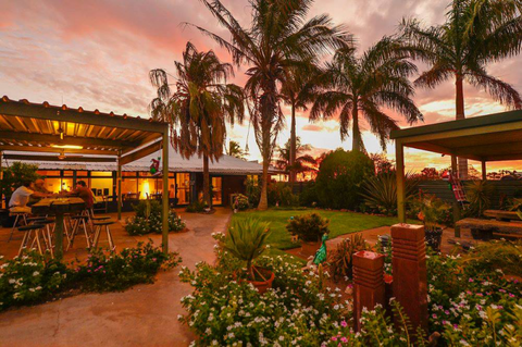 Devils Marbles Hotel–Wauchope - Sunshine Coast Tourism 0