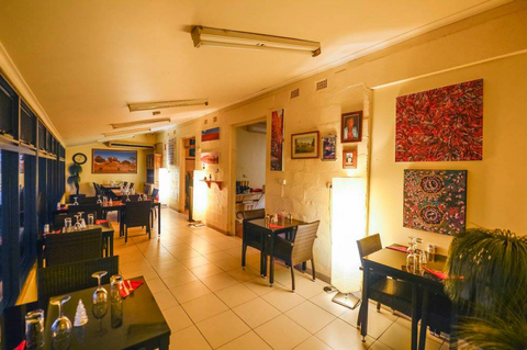 Devils Marbles Hotel–Wauchope - Sunshine Coast Tourism 3