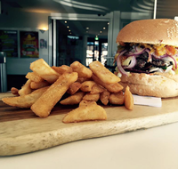 Premier Hotel - Sunshine Coast Tourism