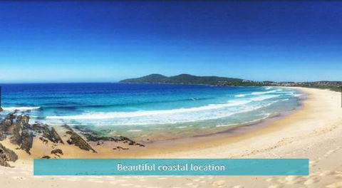 Crystal Waters Estate - Sunshine Coast Tourism 1
