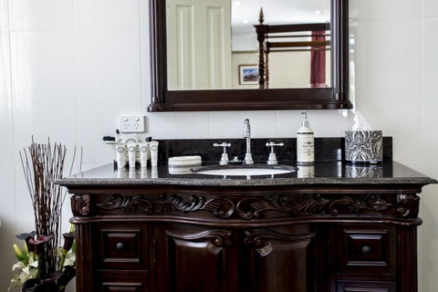 Bli Bli House Luxury Accommodation - Sunshine Coast Tourism 17