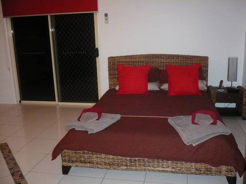 Auspitality Homestay - Holiday Sunshine Coast 1