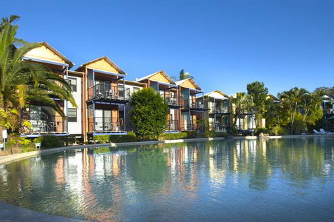 Australis Noosa Lakes - Sunshine Coast Tourism 3