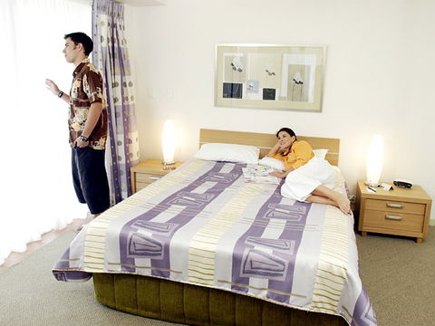 Australis Sovereign Hotel - Holiday Sunshine Coast 0