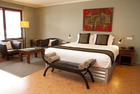 Brainsdale Motel - Sunshine Coast Tourism 1