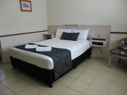 Banjo Paterson Motor Inn & Restaurant - Sunshine Coast Tourism 0