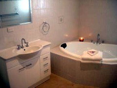 Barossa Vineyard Cottages - Sunshine Coast Tourism 1