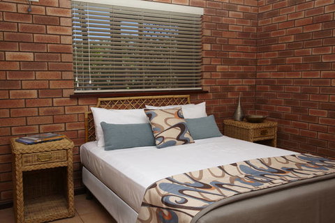 Bayside Holiday Apartments - Sunshine Coast Tourism 0