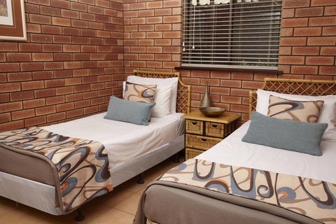 Bayside Holiday Apartments - Sunshine Coast Tourism 5