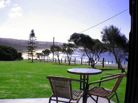 Beach Cabins Merimbula - Sunshine Coast Tourism 4