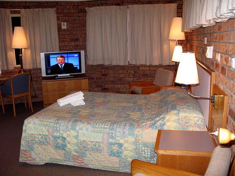 Beach Drive Motel - Sunshine Coast Tourism 2
