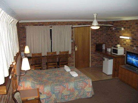 Beach Drive Motel - Sunshine Coast Tourism 6