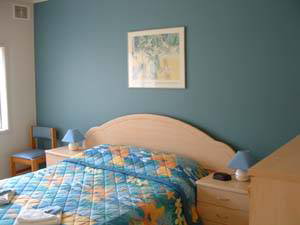 Beaches Apartments Merimbula - Sunshine Coast Tourism 2