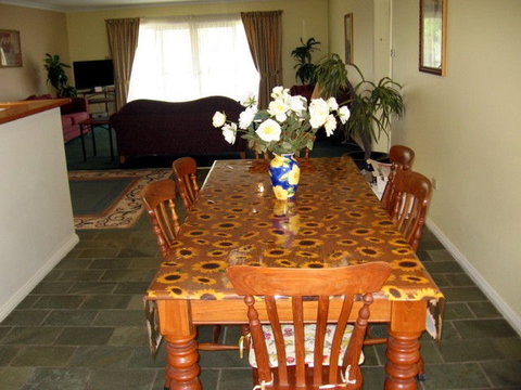 Beaches Serviced Apartments - Holiday Sunshine Coast 0