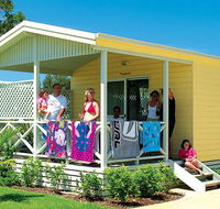 Beachfront Holiday Resort - Sunshine Coast Tourism