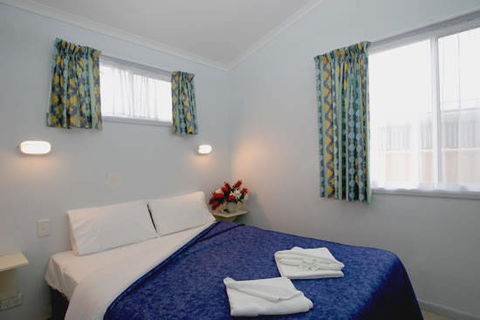 Beachfront Holiday Resort - Sunshine Coast Tourism 1