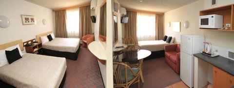 Belconnen Way Motel & Serviced Apartments - Sunshine Coast Tourism 3