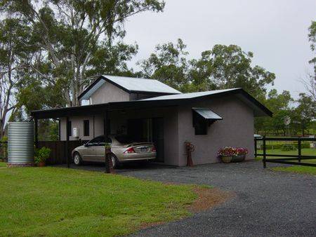 Belvoir B & B Cottages - Sunshine Coast Tourism 4