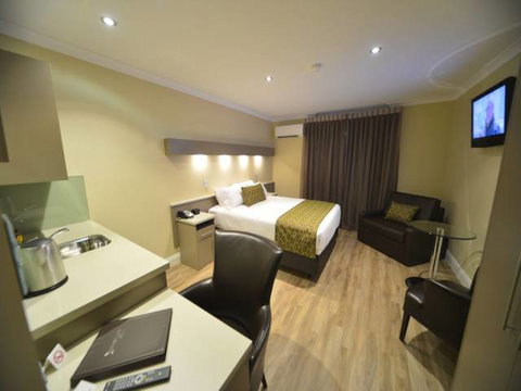 Bentley Motel - Sunshine Coast Tourism 0