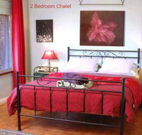 Bettenay's Lakeside Loft Spa Apartment - Sunshine Coast Tourism