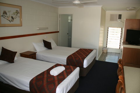 Billabong Lodge Motel - Holiday Sunshine Coast 3