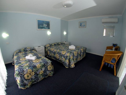 Blue & White Lodge - Sunshine Coast Tourism 1