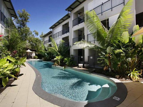 Blue Lagoon Resort - Holiday Sunshine Coast 1