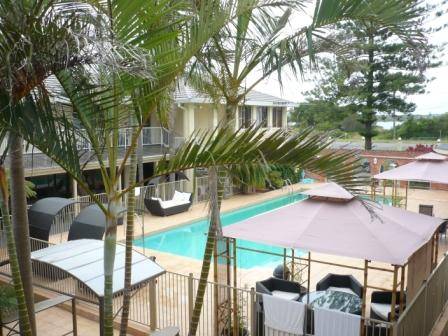 Blue Pacific Swansea - Sunshine Coast Tourism 1