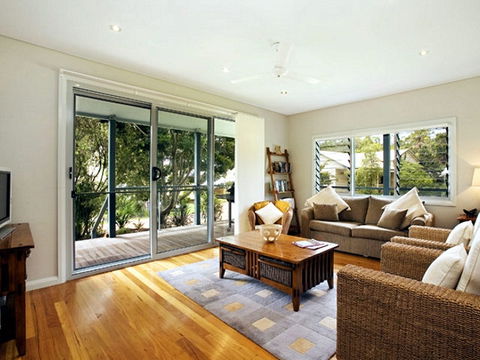 Blueys Retreat - Sunshine Coast Tourism 1